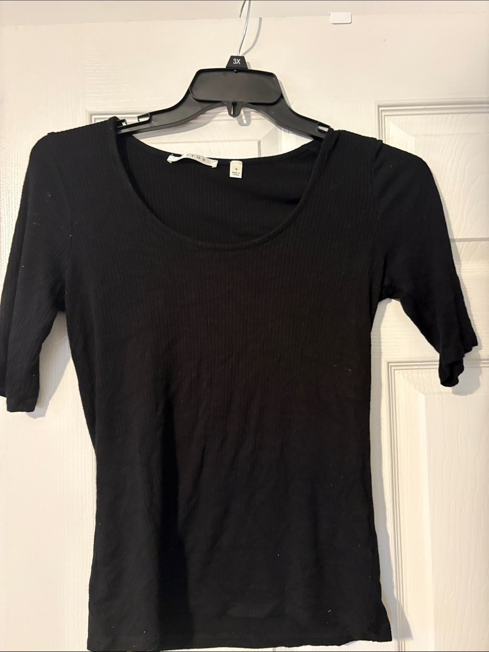 Cyrus Black Ribbed Scoop Neck Short Sleeve Top